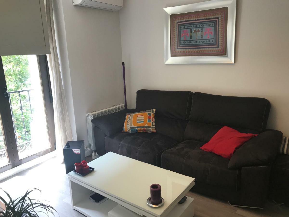 Moderno Apart Centro Мадрид Экстерьер фото