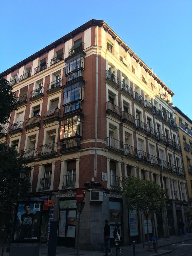 Moderno Apart Centro Мадрид Экстерьер фото